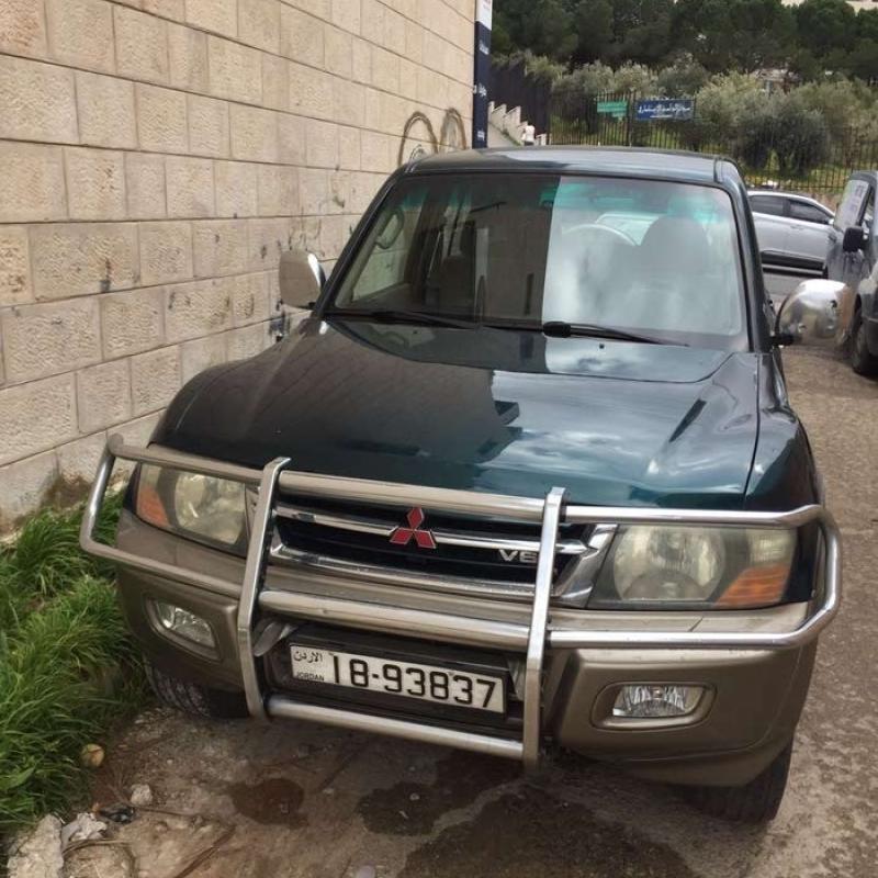 ميتسوبيشي باجيرو للبيع 